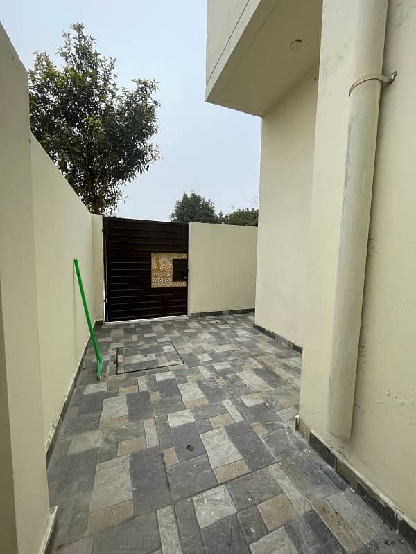 8 Marla House For Sale in Phase 2 Bahria Orchard LAHORE 28