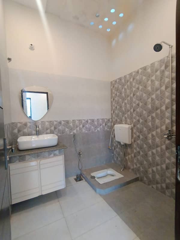 5 Marla House For Sale in Phase 2 Bahria Orchard Lahore Pakistan . 17