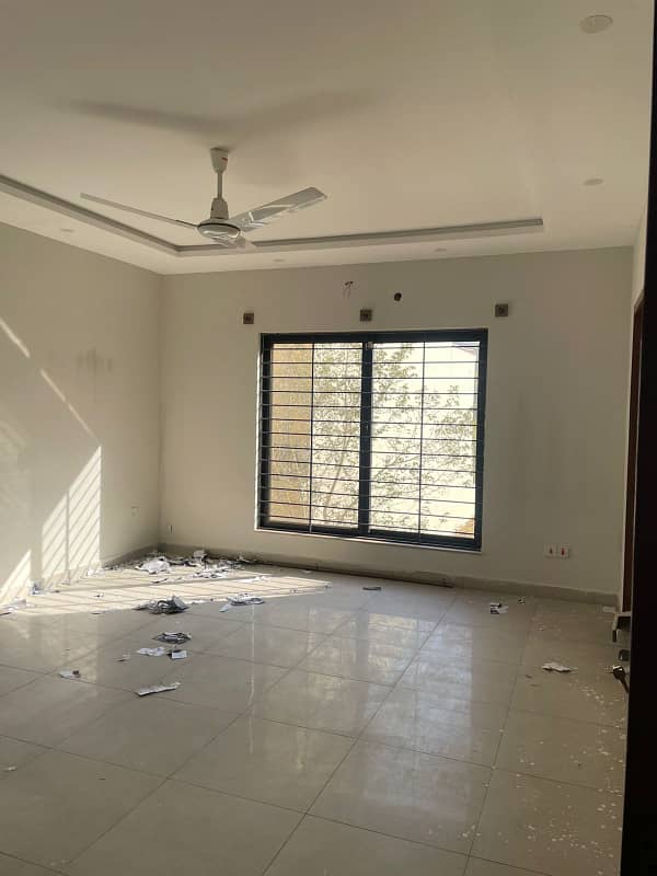 Bahria enclave 10 marla full Hoiuse available for rent 20