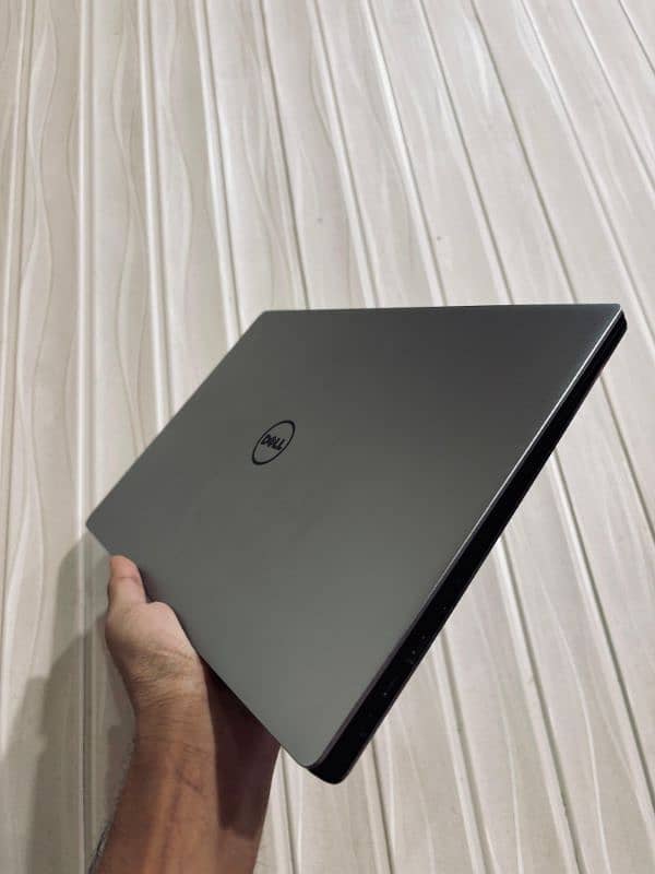 Dell XPS 13 Ci5 7th gen 8gb ram 256gb m. 2 Excellent condition 1