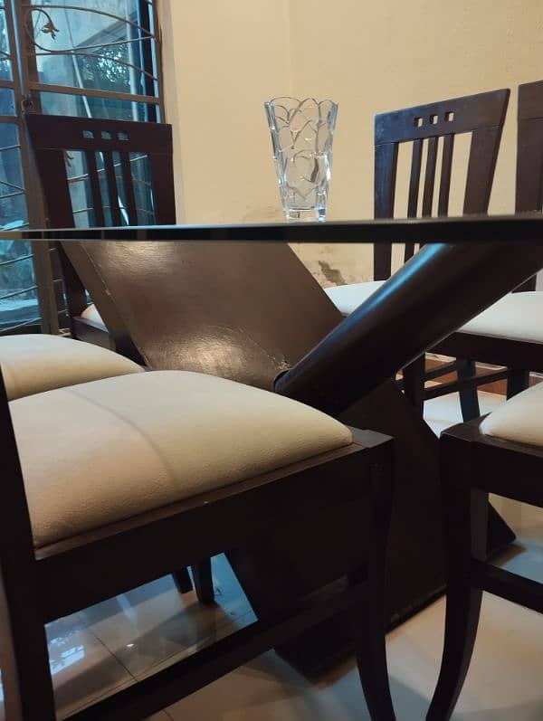 Dining table with 6 chairs 3