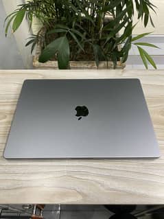 MacBook Pro M1 2020 and 2021