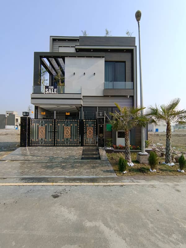 5 Marla Fully Furnished Newly Built House For Sale in Phase 2 Bahria Orchard Lahore Pakistan . 0