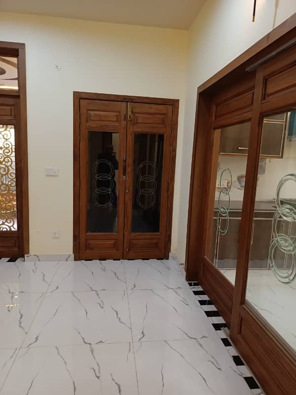 Low Budget 10 Marla House For Sale in Central Block Phase 1 Bahria Orchard Lahore Pakistan. 24