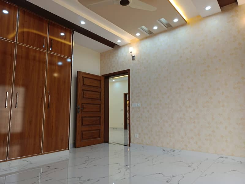 Low Budget 10 Marla House For Sale in Central Block Phase 1 Bahria Orchard Lahore Pakistan. 25