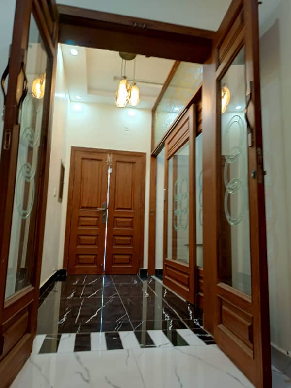 Low Budget 10 Marla House For Sale in Central Block Phase 1 Bahria Orchard Lahore Pakistan. 26