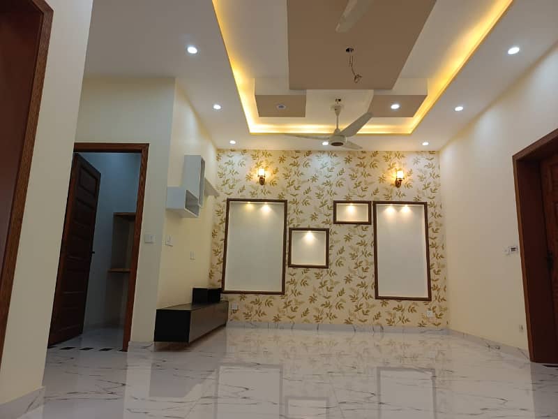 Low Budget 10 Marla House For Sale in Central Block Phase 1 Bahria Orchard Lahore Pakistan. 36