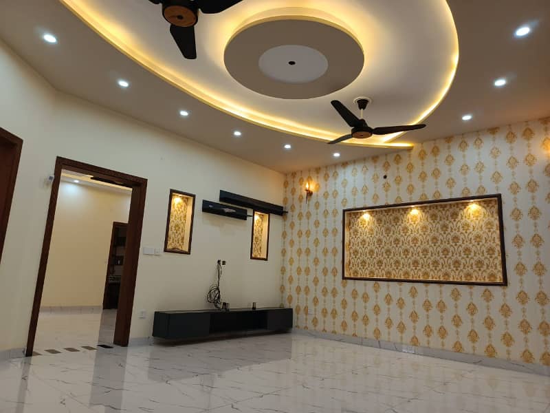 Low Budget 10 Marla House For Sale in Central Block Phase 1 Bahria Orchard Lahore Pakistan. 41