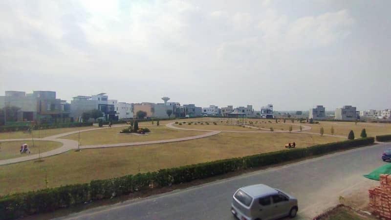 Facing Park sale The Ideally Located House For An Incredible Price Of Pkr Rs. 27000000 45