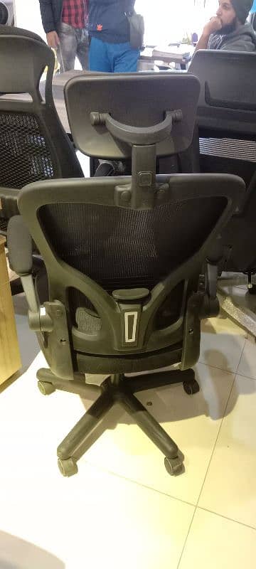 Executive chair/staff chair/office chair 12