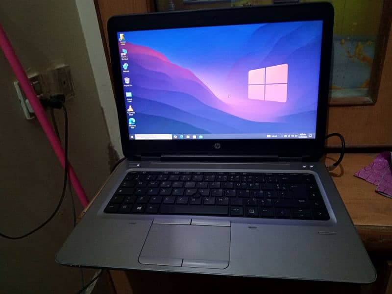 HP 640 G2 core i5 6th gen is a Professional laptop. 3