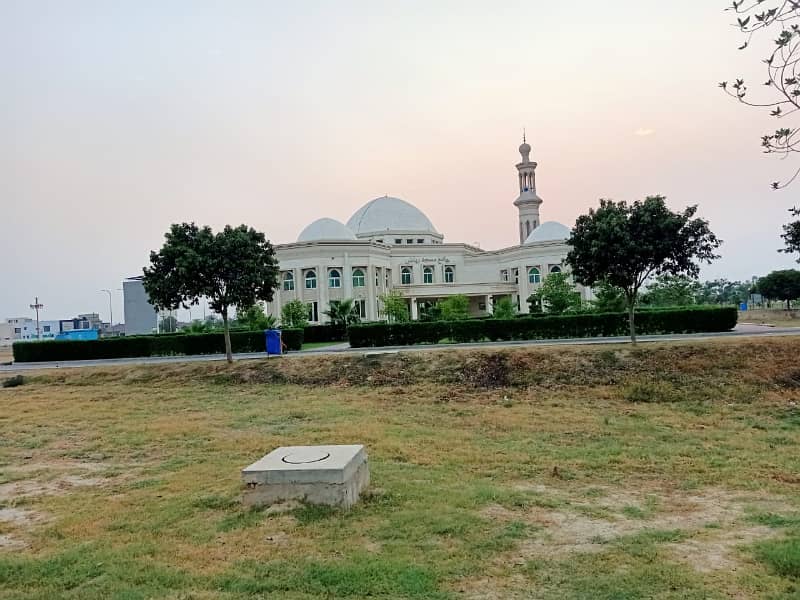 5 Marla Plot For Sale in Phase 2 Bahria Orchard Lahore. 21