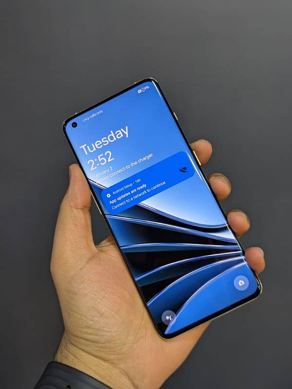 OnePlus 10pro (12gb 512gb ) dual sim Official PTA approved. 1
