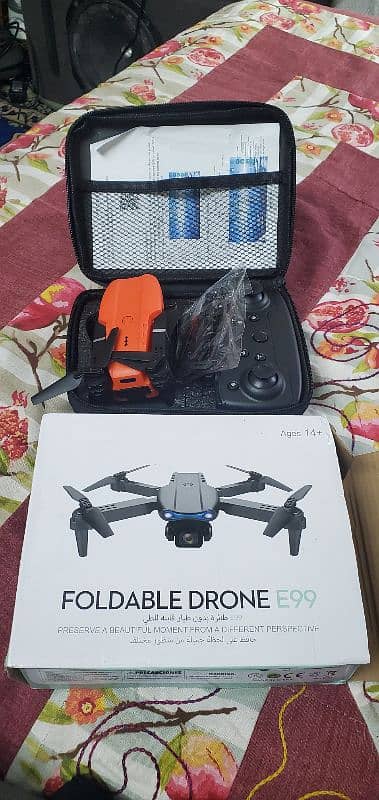 Foldable drone E99 box pack 4