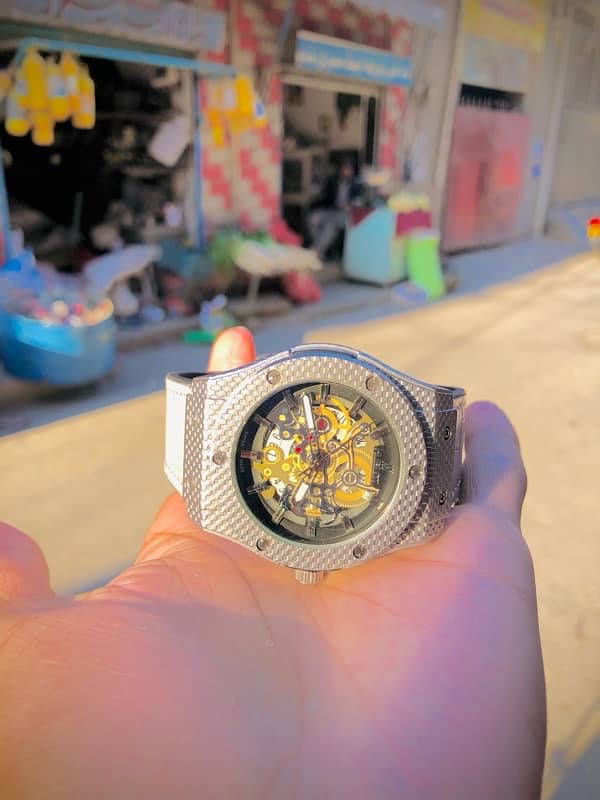 urgent sale watch Hublot 6