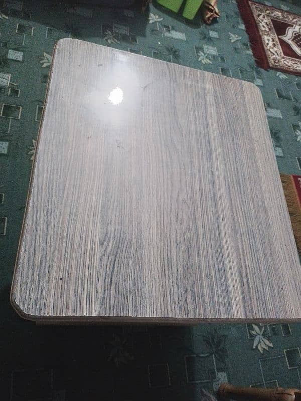 study table very good condition 2