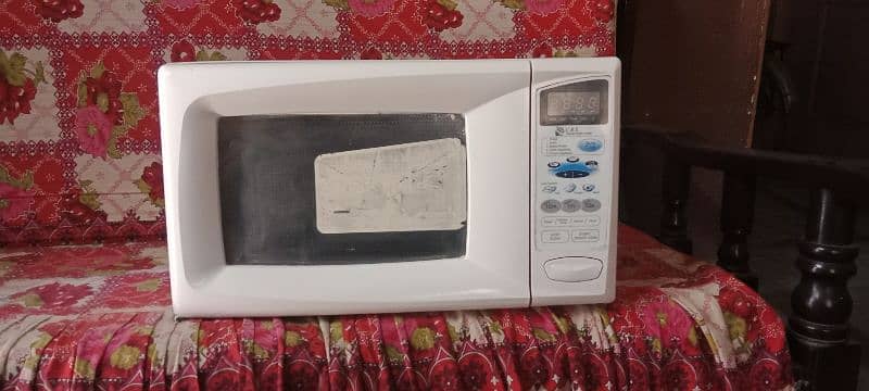 microwave oven 1