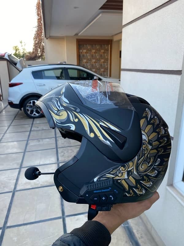 Virtue M - sized (imported) helmet 5