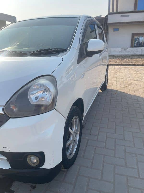 Daihatsu Mira 2014 XSA 2017 Register Pearl White For Sale 6