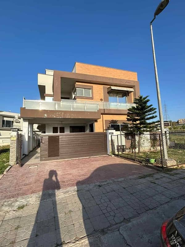 3 Bed Neat Clean Portion Available for rent in Gulraiz in very reasonable rent 18