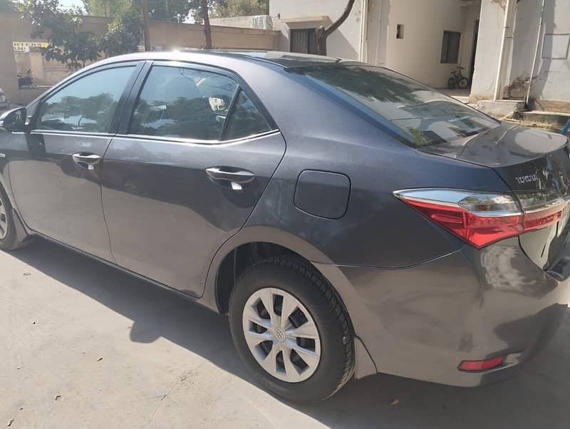 Toyota Corolla GLI 2019 better than Honda Civic & Elentra 7