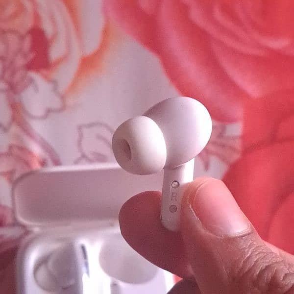 xiaomi Redmi Buds 5 Slightly used earbuds 3