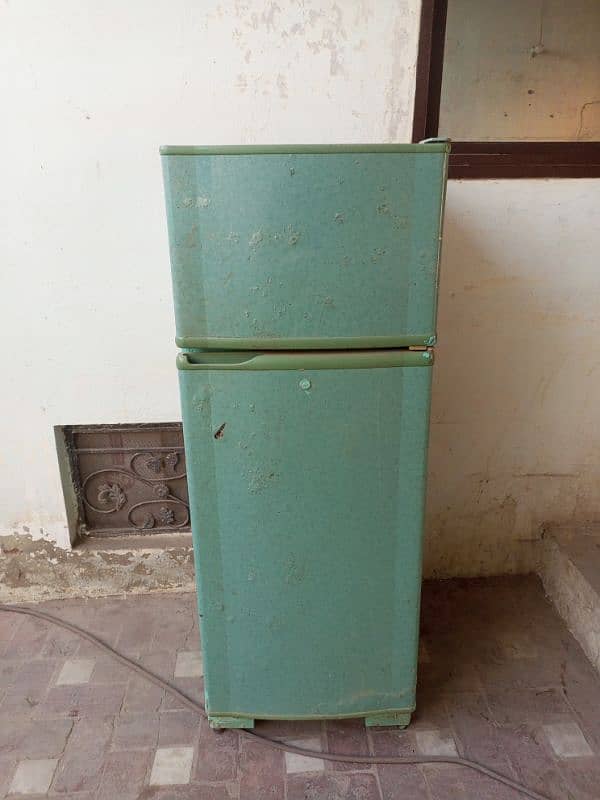 PEL old fridge for sale in perfect running condition 0