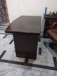 Office table