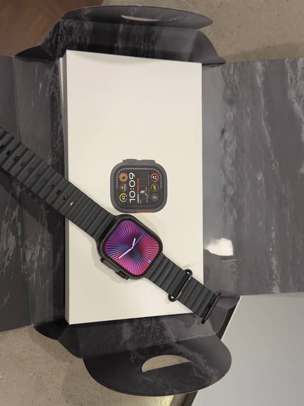 Apple watch Ultra 2 Black 49mm 2