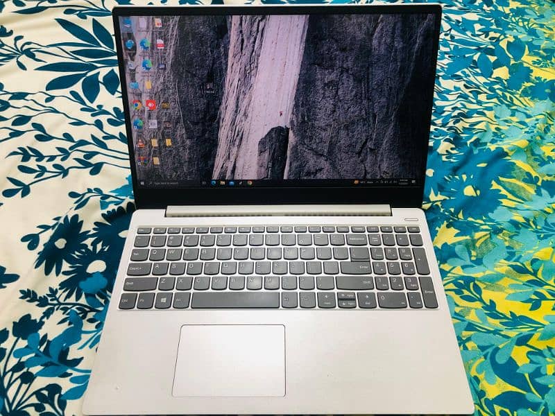 Lenovo IdeaPad 8