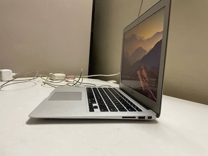 Macbook Air 13” Mid 2013 10