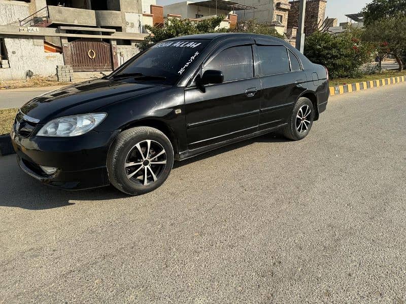 Honda Civic EXi 2005 (scratchless condition) 1