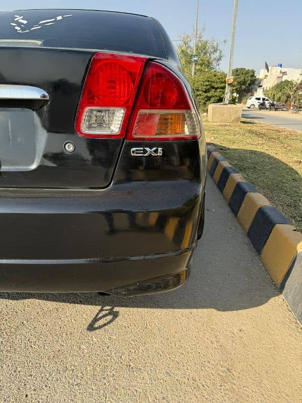 Honda Civic EXi 2005 (scratchless condition) 5