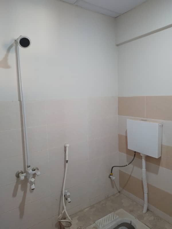 Flat For Sale In Grey Noor Tower And Shopping Mall Karachi 6