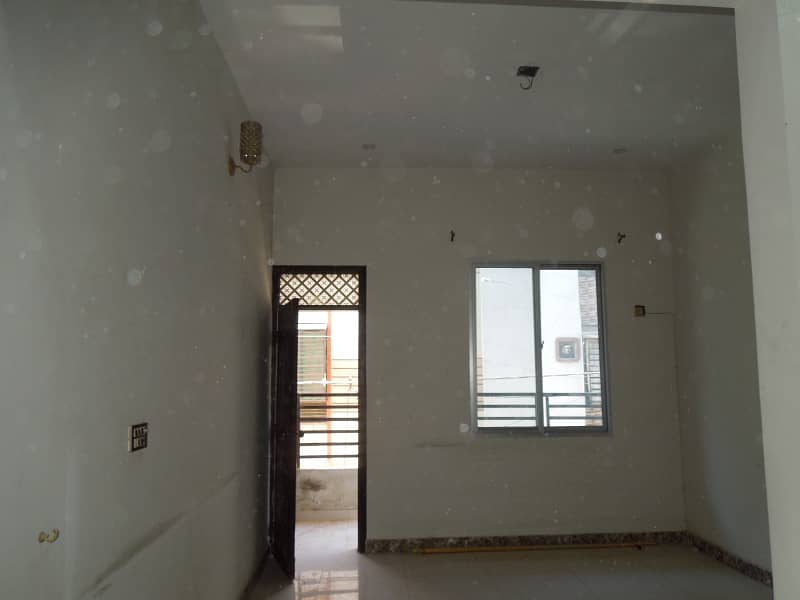 5 Rooms 3 Bed DD Portion For Rent In PCSIR SOCIETY SCHEME33 5