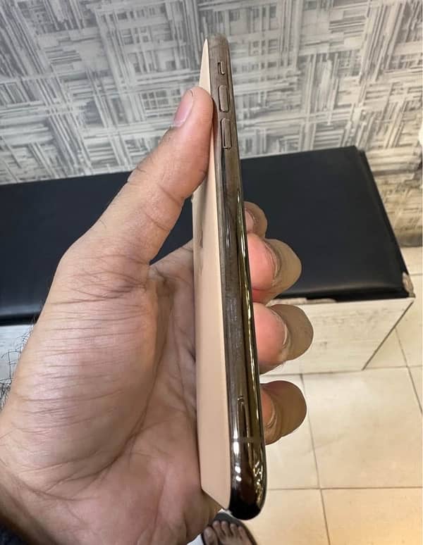 iPhone 11pro 64gb non pta serious buyer 3