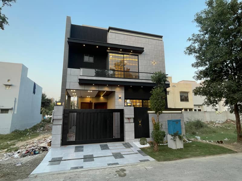 5 MARLA BRAND NEW HOUSE IN DHA 11 RAHAR 1