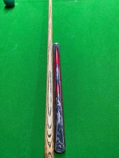 Snooker Cue with Box