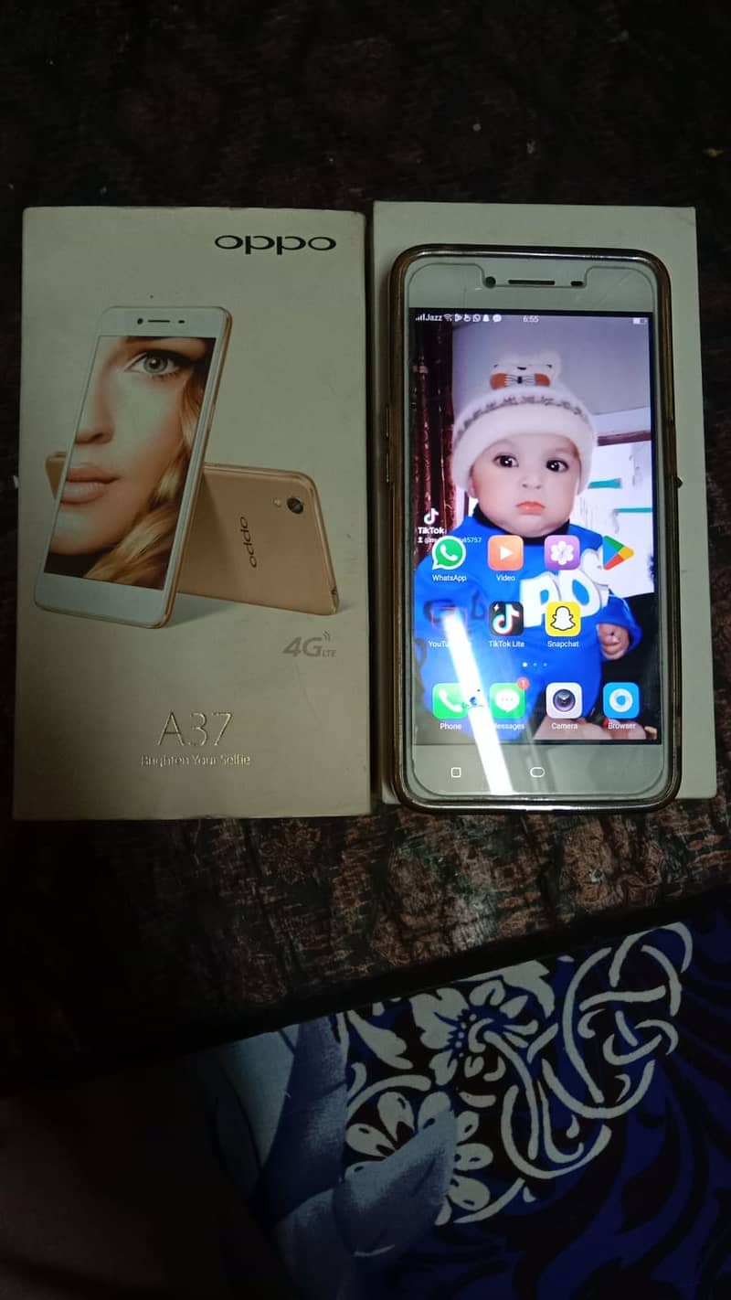 OPPO A37 10