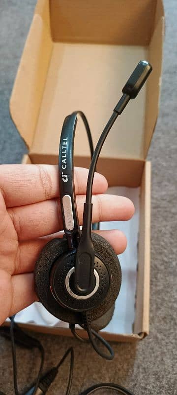 Call Center Headphones Used 2