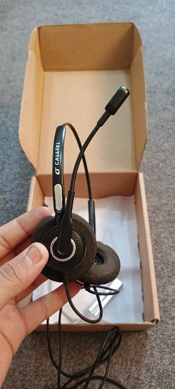 Call Center Headphones Used 3