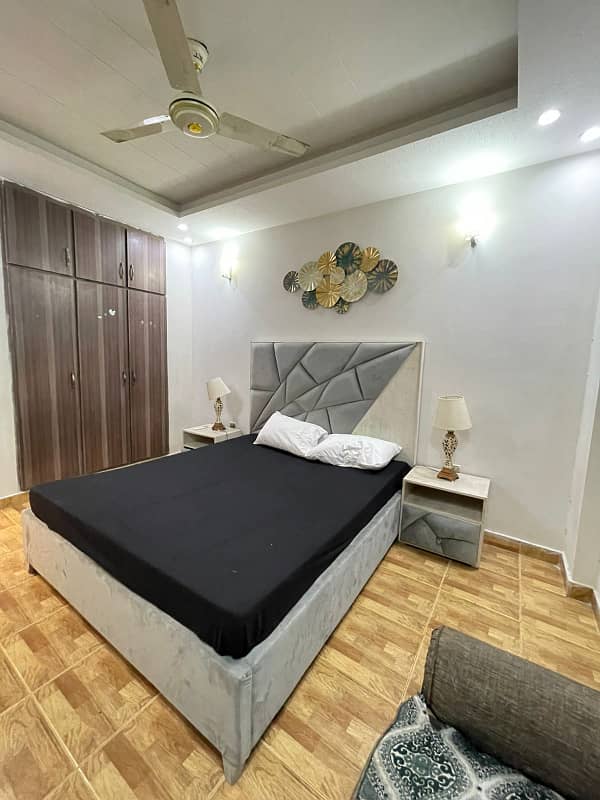 Luxury 2 Bedrooms Available on Daily basis in E11 Islamabad 7