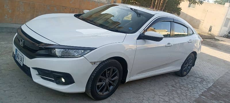 Honda Civic Oriel 2020 10