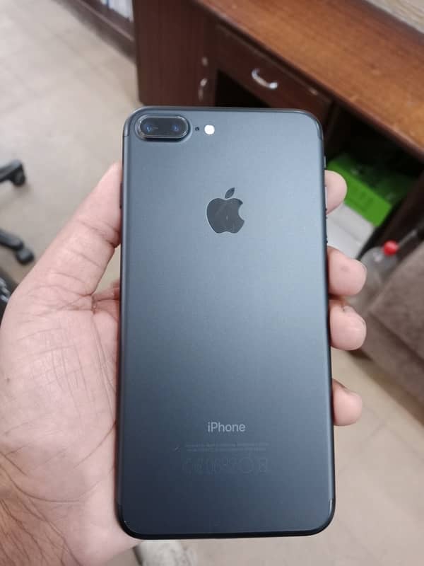 iPhone 7plus 128Gb PTA Approved 1