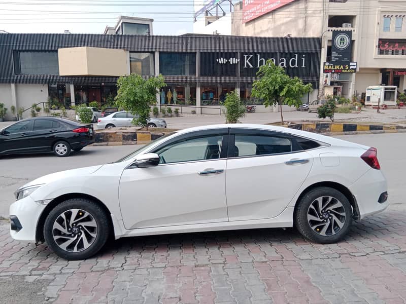 Honda Civic Oriel 2017 Prosmatec UG 1