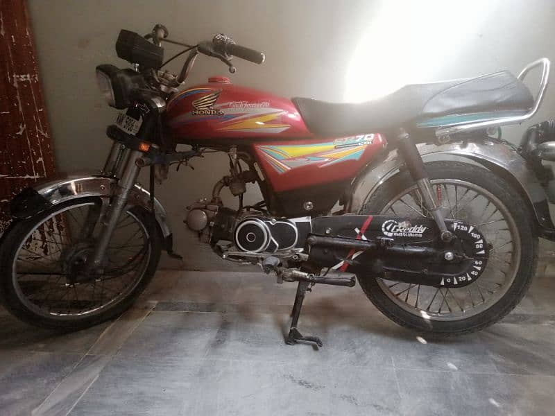 United 70cc Model 17 0