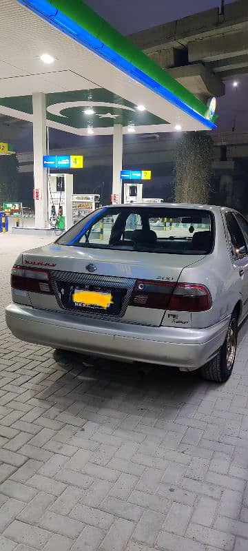 Nissan Sunny 2001 2