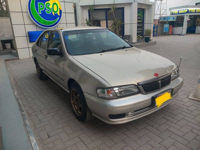 Nissan Sunny 2001 6