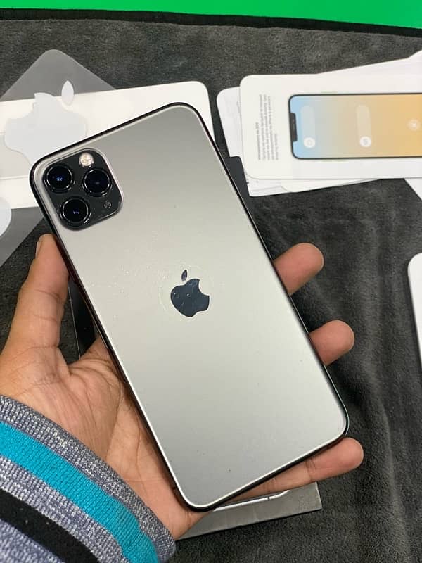 i phone 11pro max 256 pta approved 10/10 2