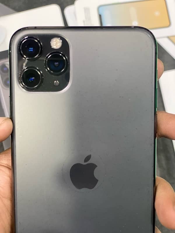 i phone 11pro max 256 pta approved 10/10 5